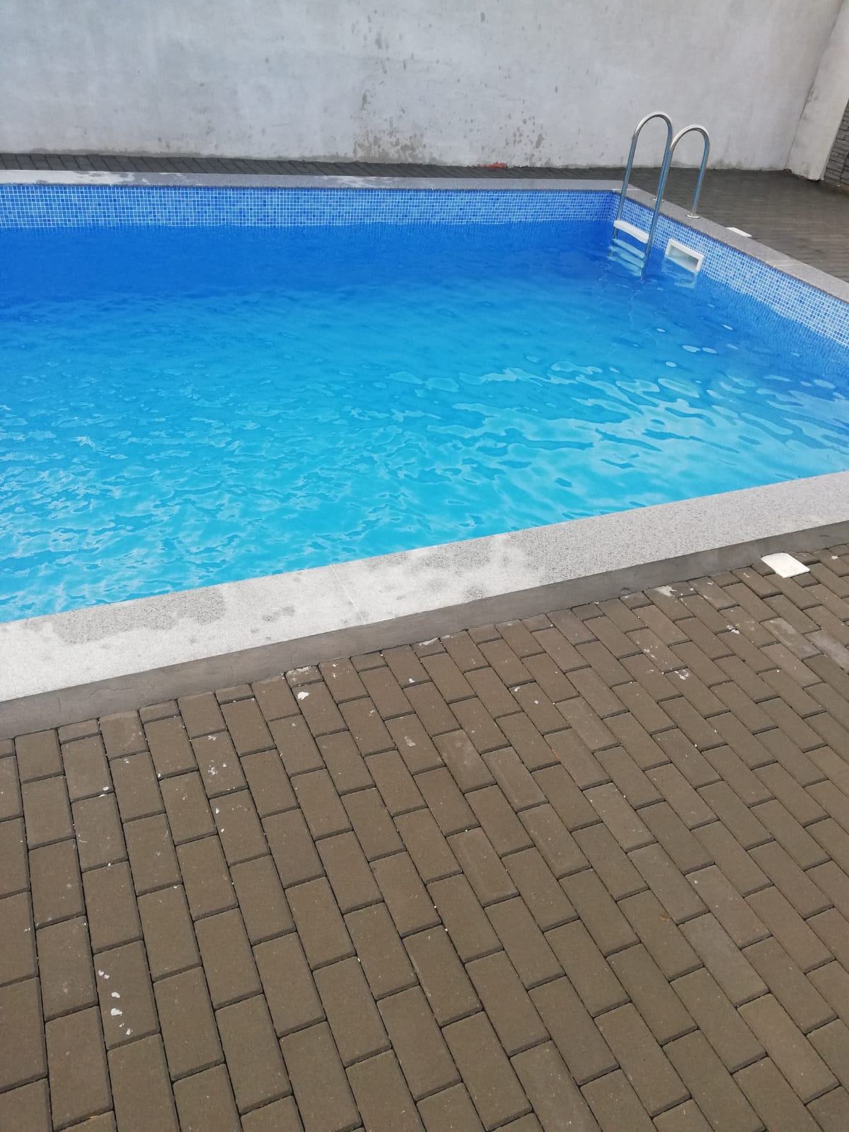 06 Piscina dotata cu scara Mountfield